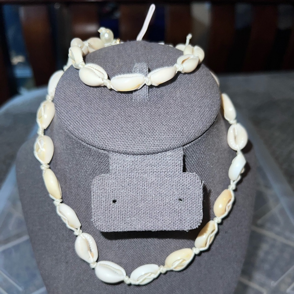 Cowrie Shell Waxed Cord Bead Choker And Bracelet Set Crème Cord
